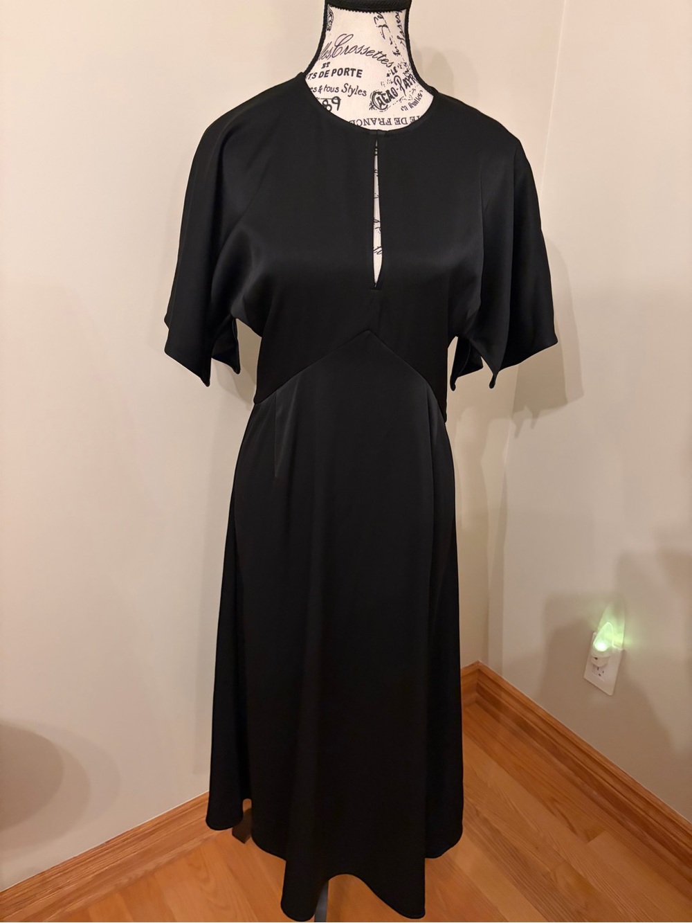 MICHAEL Michael Kors Black Midi Dress with Keyhole